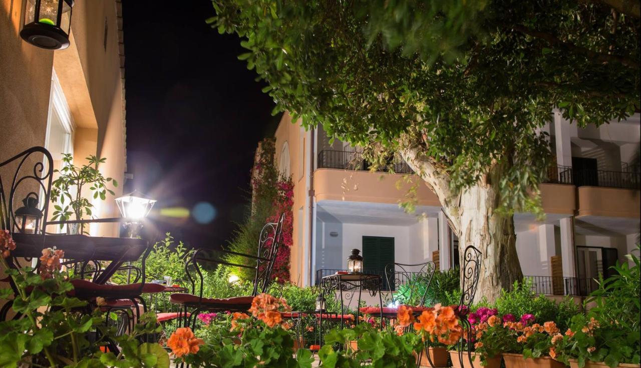 Hotel Capo Sud ลาโกนา ภายนอก รูปภาพ