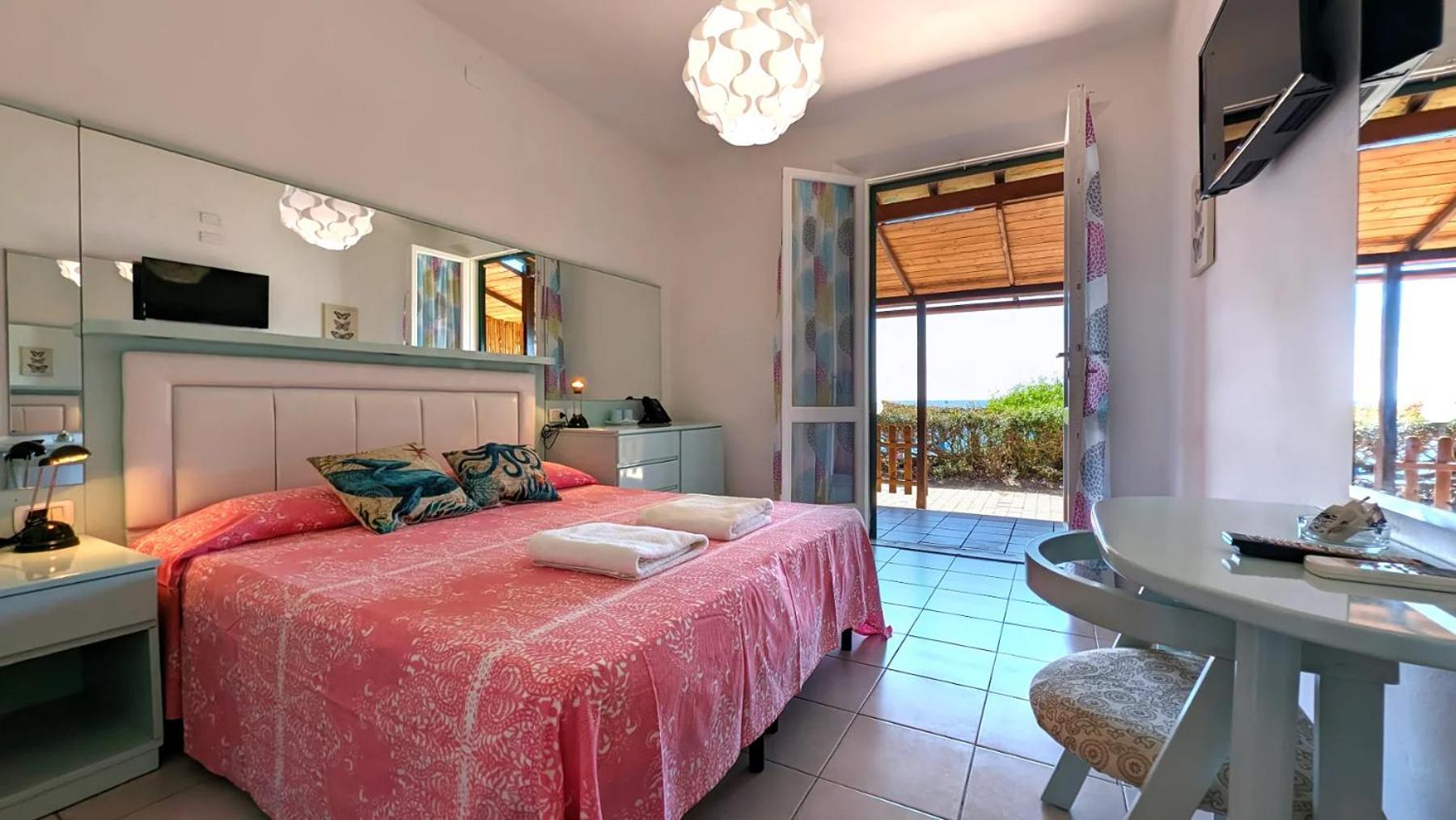 Hotel Capo Sud ลาโกนา ภายนอก รูปภาพ